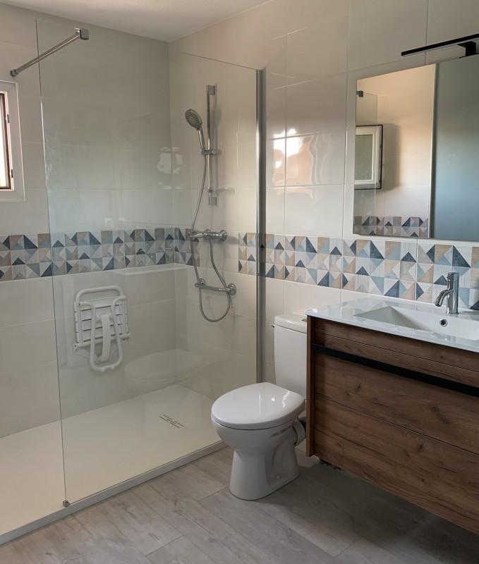 Rénovation de cette salle de bain en 5 jours chrono !